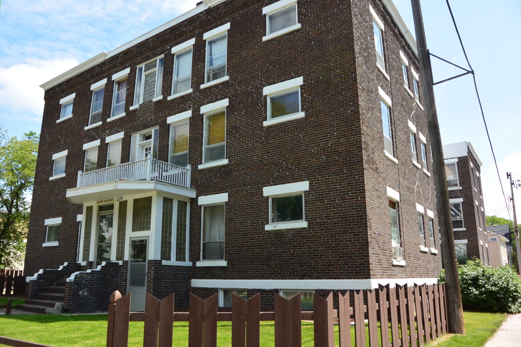 2175 Robinson St.-2