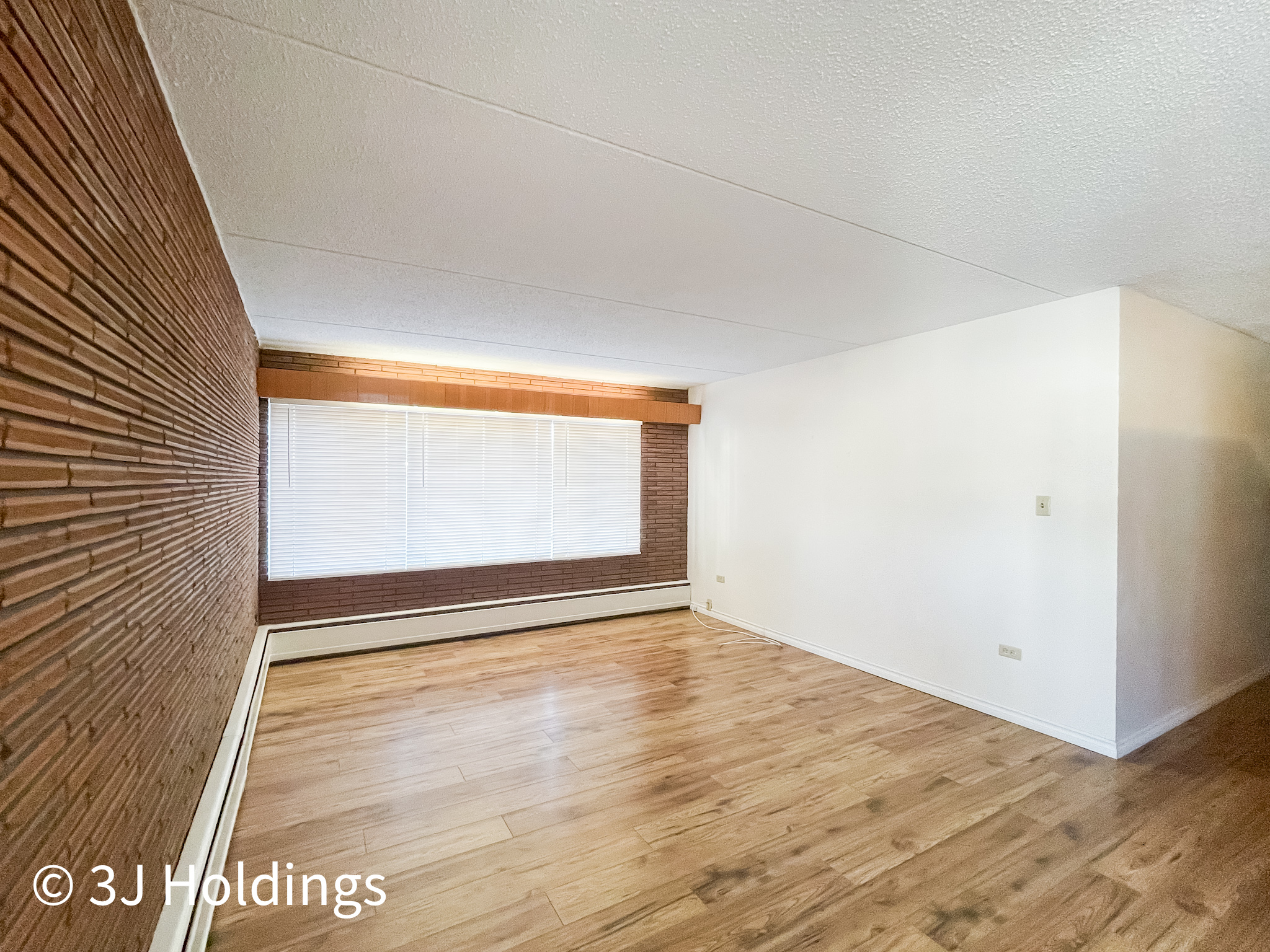 2351 Rose St.-16