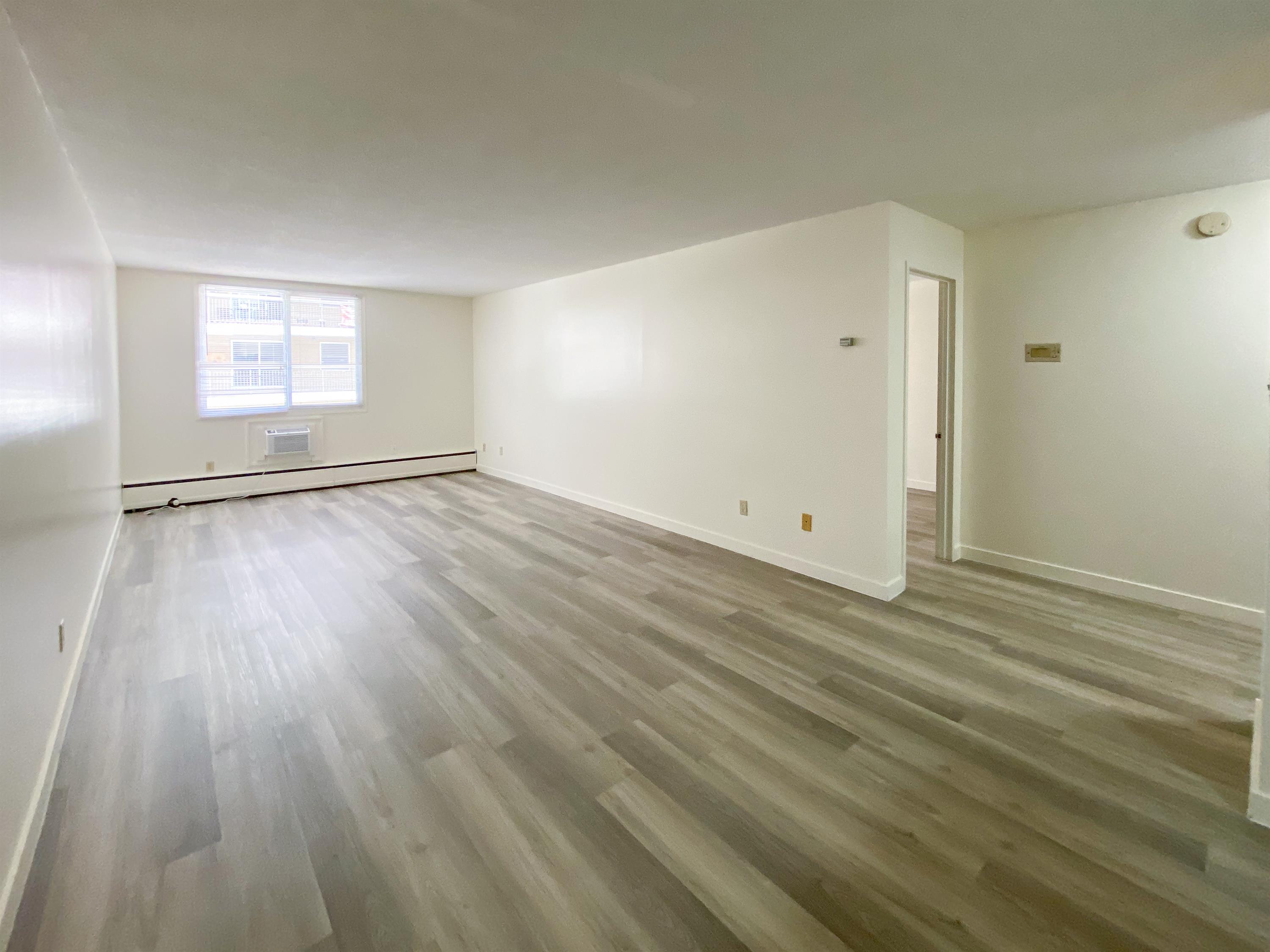 2250 Rose St.-304