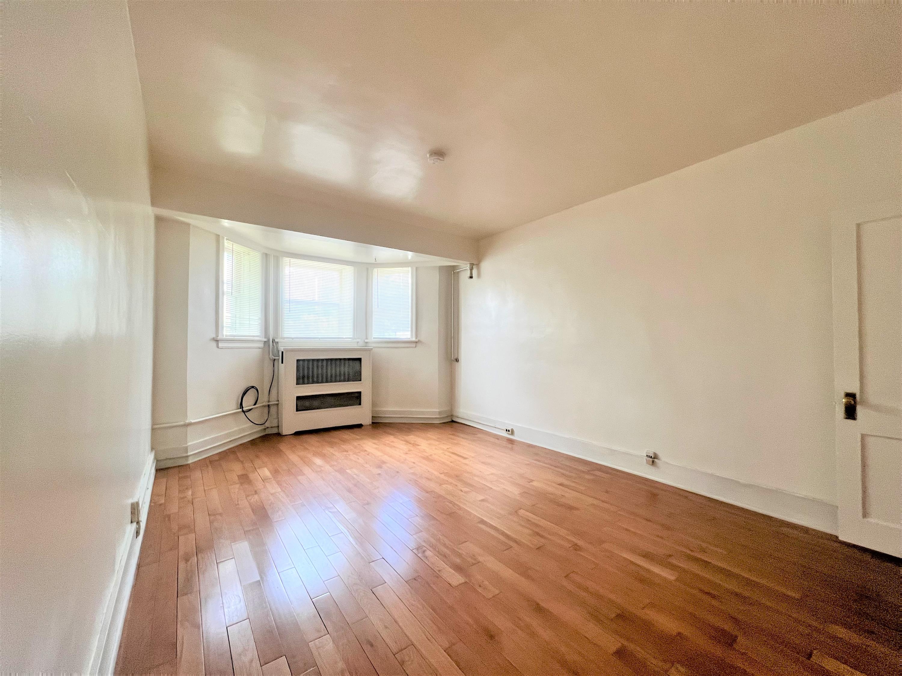 2231 Albert St.-25