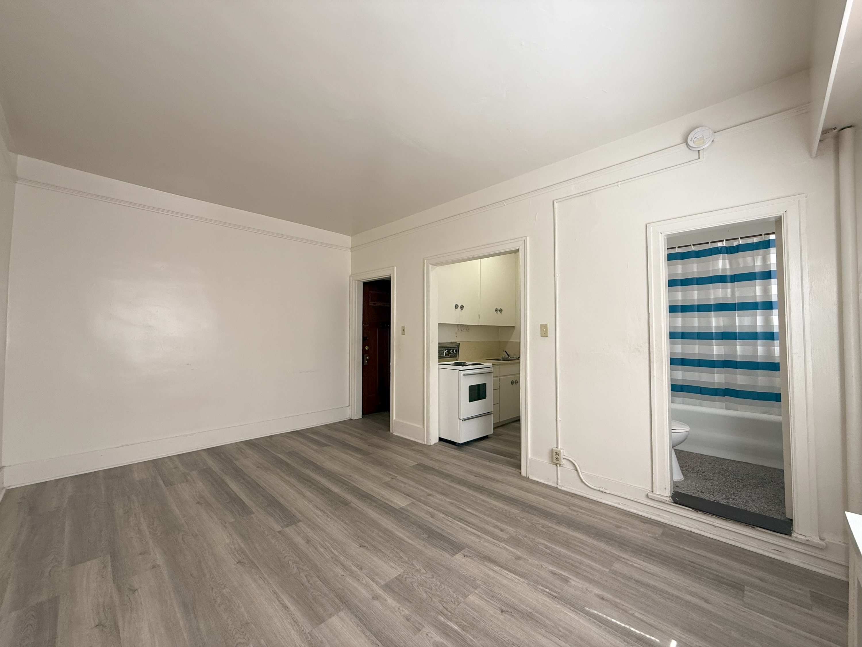2231 Albert St.-10